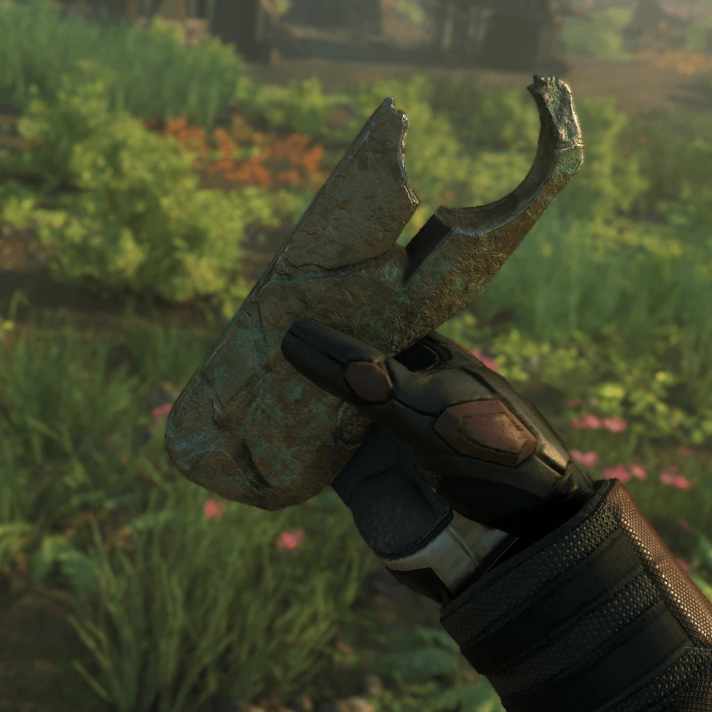 UNE Gold Ingot (Damaged)